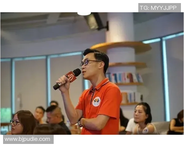 周敏专访：从青涩球员到篮球教练的成长与蜕变之路